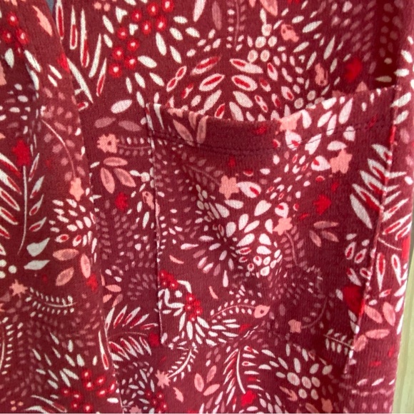 LulaRoe SARAH NWT Brick Red Floral Cardigan Sweater Pockets Long Duster Size XS - Picture 8 of 8